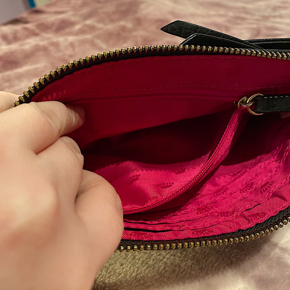Juicy Couture Wristlet - Picture 7 of 7